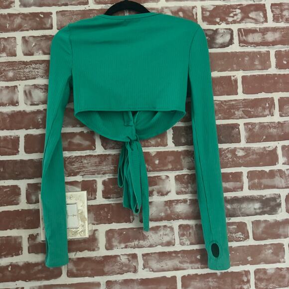 Lovers + Friends Ludrow Turquoise Green Long Sleeve Crop Wrap Top Size XS - Picture 2 of 9